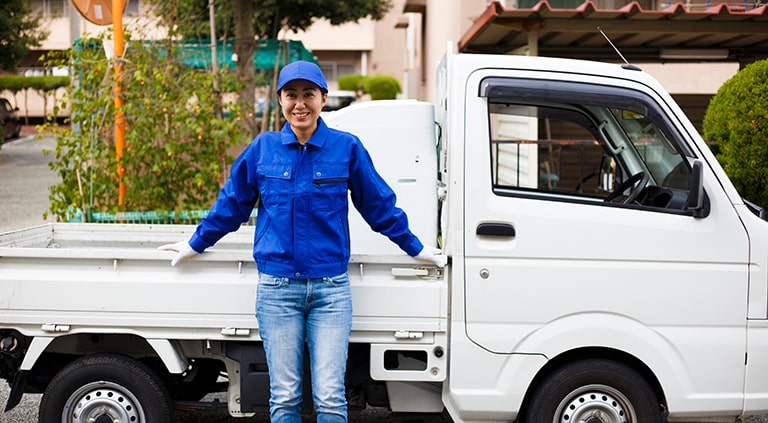 神戸でゴミを持ち込みするのと不用品回収を依頼する場合を比較