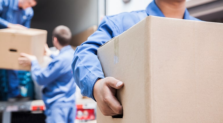 引越しと不用品回収は同時と別々、どちらがお得？
