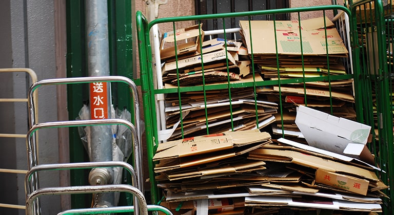 大量の段ボールを処分！不用品回収とゴミ回収の費用や手間を比較